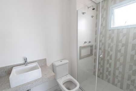 Apartamento à venda com 83m², 2 quartos e 2 vagasBanheiro da suíte 2