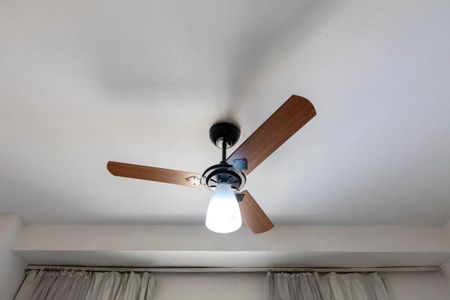 Studio à venda com 33m², 1 quarto e sem vaga Studio à venda com 33m², 1 quarto e sem vagaStudio