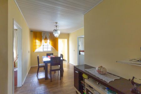 Casa à venda com 110m², 3 quartos e 3 vagasSala