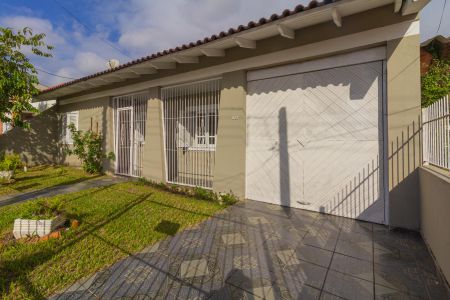 Casa à venda com 110m², 3 quartos e 3 vagasFachada da Casa