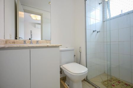 Apartamento à venda com 161m², 3 quartos e 3 vagasBanheiro Suíte 1