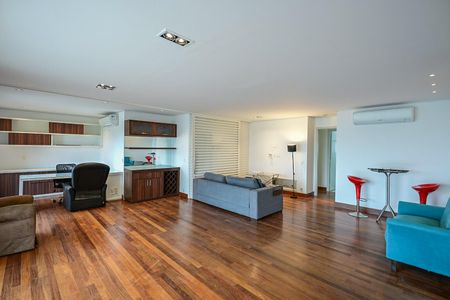 Sala de apartamento para alugar com 3 quartos, 161m² em Vila Progredior, São Paulo