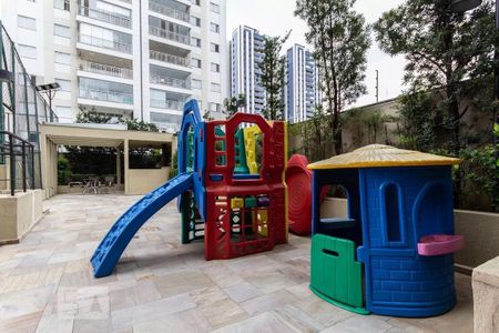 Apartamento à venda com 161m², 3 quartos e 3 vagas Apartamento à venda com 161m², 3 quartos e 3 vagasÁrea comum