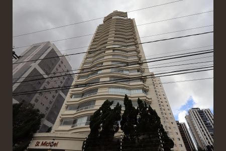 Apartamento para alugar com 161m², 3 quartos e 3 vagasFachada