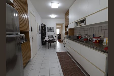 Apartamento para alugar com 161m², 3 quartos e 3 vagasCozinha
