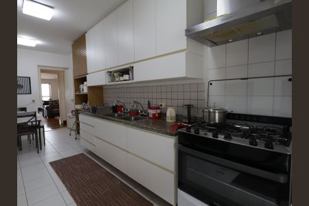 Apartamento para alugar com 161m², 3 quartos e 3 vagasCozinha