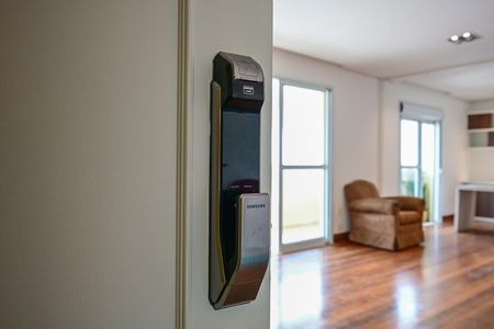 Apartamento à venda com 161m², 3 quartos e 3 vagasFechadura Eletrônica