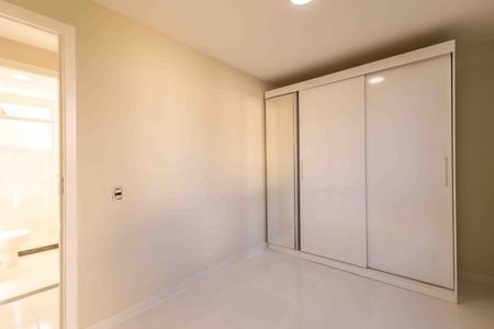 Apartamento à venda com 47m², 2 quartos e 1 vaga Apartamento à venda com 47m², 2 quartos e 1 vagaQuarto
