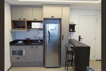 Apartamento à venda com 31m², 1 quarto e 1 vagaFoto 03