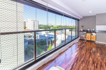Apartamento à venda com 132m², 3 quartos e 2 vagasVaranda
