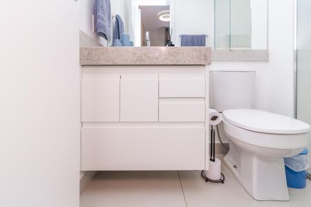 Apartamento à venda com 132m², 3 quartos e 2 vagasBanheiro da Suíte 2