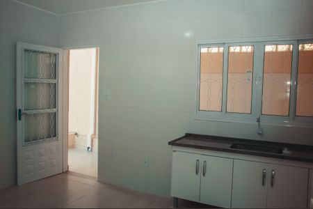 Casa para alugar com 250m², 3 quartos e 3 vagasCozinha 