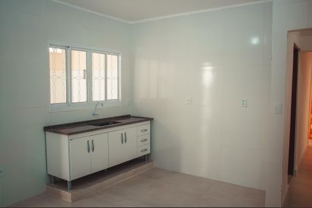 Casa para alugar com 250m², 3 quartos e 3 vagasCozinha 