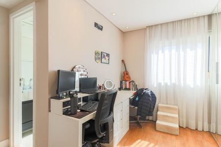 Apartamento à venda com 123m², 3 quartos e 2 vagasSuíte 2