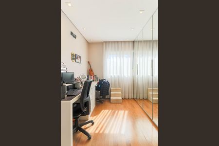 Apartamento à venda com 123m², 3 quartos e 2 vagasSuíte 2