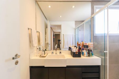 Apartamento à venda com 123m², 3 quartos e 2 vagasBanheiro da Suíte 1