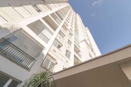 Apartamento para alugar com 72m², 2 quartos e 1 vaga Apartamento para alugar com 72m², 2 quartos e 1 vagaFachada