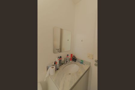 Apartamento para alugar com 72m², 2 quartos e 1 vaga Apartamento para alugar com 72m², 2 quartos e 1 vagaBanheiro da Suíte