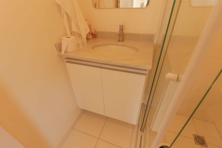 Apartamento para alugar com 72m², 2 quartos e 1 vaga Apartamento para alugar com 72m², 2 quartos e 1 vagaBanheiro Social