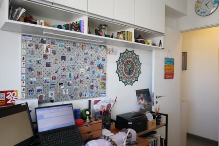 Apartamento à venda com 57m², 2 quartos e 1 vagaQuarto 2