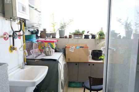 Apartamento à venda com 57m², 2 quartos e 1 vagaÁrea de Serviço