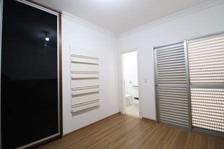 Casa para alugar com 450m², 7 quartos e 5 vagasSuíte 2