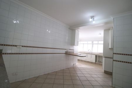 Casa para alugar com 450m², 7 quartos e 5 vagasCozinha