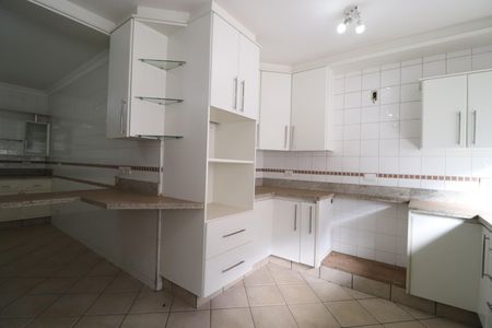 Casa para alugar com 450m², 7 quartos e 5 vagasCozinha