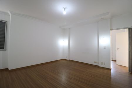 Casa para alugar com 450m², 7 quartos e 5 vagasSuíte 3