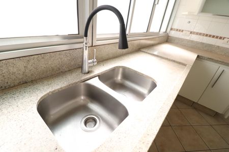 Casa para alugar com 450m², 7 quartos e 5 vagasCozinha