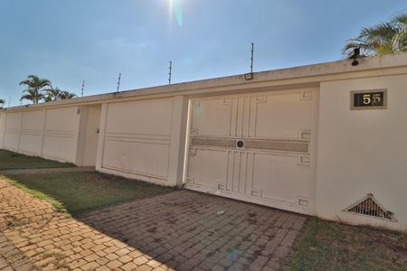 Casa para alugar com 450m², 7 quartos e 5 vagasFachada