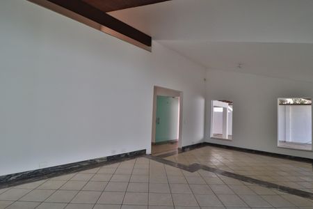 Casa para alugar com 450m², 7 quartos e 5 vagasSala