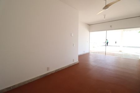Casa para alugar com 450m², 7 quartos e 5 vagasSala de TV/Som