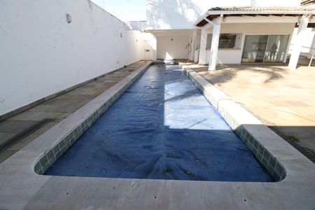Casa para alugar com 450m², 7 quartos e 5 vagasPiscina