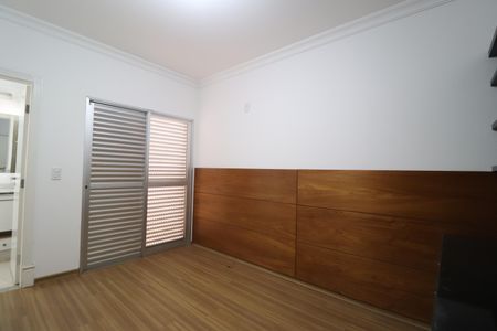 Casa para alugar com 450m², 7 quartos e 5 vagasSuíte 2