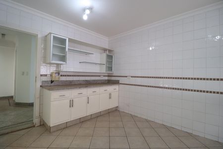 Casa para alugar com 450m², 7 quartos e 5 vagasCozinha