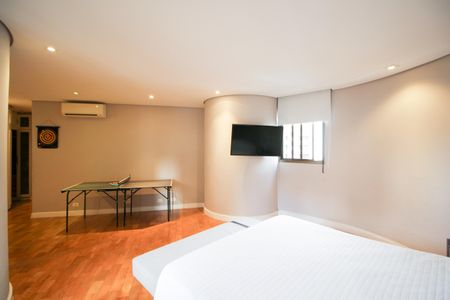 Apartamento à venda com 195m², 4 quartos e 2 vagasSuíte 1