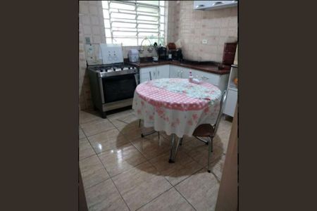 Casa para alugar com 200m², 3 quartos e 2 vagas Casa para alugar com 200m², 3 quartos e 2 vagasCozinha