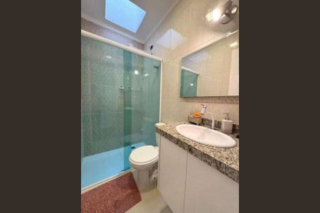 Casa para alugar com 250m², 2 quartos e 2 vagasBanheiro