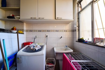 Apartamento à venda com 205m², 3 quartos e 1 vagaÁrea de Serviço