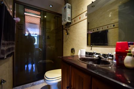 Apartamento à venda com 205m², 3 quartos e 1 vagaBanheiro da Suíte