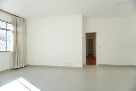 Sala  de apartamento para alugar com 4 quartos, 135m² em São Pedro, Belo Horizonte