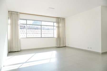 sala  de apartamento para alugar com 4 quartos, 135m² em São Pedro, Belo Horizonte