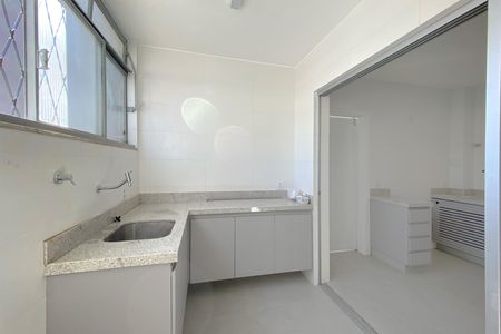 Apartamento para alugar com 135m², 4 quartos e 1 vaga Apartamento para alugar com 135m², 4 quartos e 1 vagaÁrea de Serviço