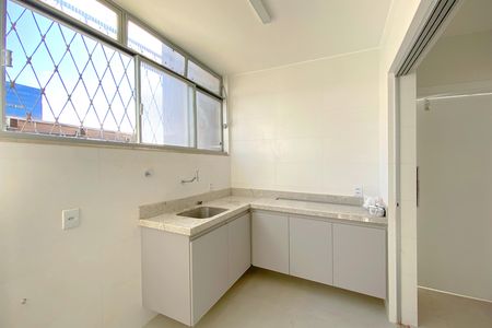 Apartamento para alugar com 135m², 4 quartos e 1 vaga Apartamento para alugar com 135m², 4 quartos e 1 vagaÁrea de Serviço