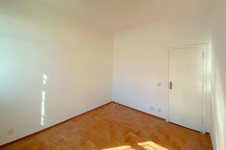 Apartamento para alugar com 135m², 4 quartos e 1 vaga Apartamento para alugar com 135m², 4 quartos e 1 vagaQuarto 1