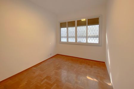 Apartamento para alugar com 135m², 4 quartos e 1 vaga Apartamento para alugar com 135m², 4 quartos e 1 vagaSuíte