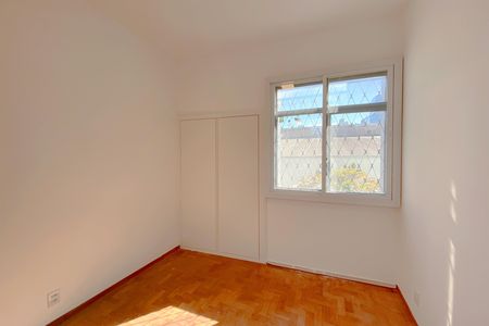 Apartamento para alugar com 135m², 4 quartos e 1 vaga Apartamento para alugar com 135m², 4 quartos e 1 vagaQuarto 2