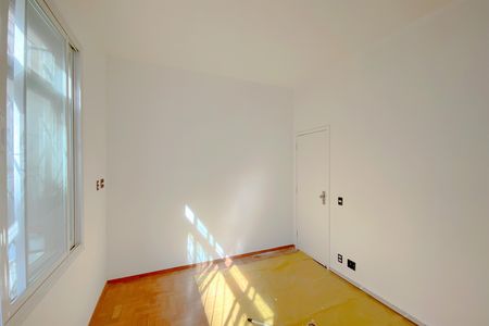 Apartamento para alugar com 135m², 4 quartos e 1 vaga Apartamento para alugar com 135m², 4 quartos e 1 vagaQuarto 3