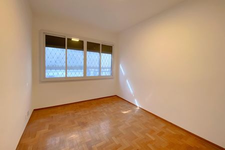 Apartamento para alugar com 135m², 4 quartos e 1 vaga Apartamento para alugar com 135m², 4 quartos e 1 vagaSuíte